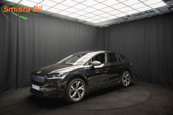 Skoda Enyaq iV 80 SPORTLINE DRAG KAMERA VÄRMEPUMP 1-ÄGARE MOMS - 2023