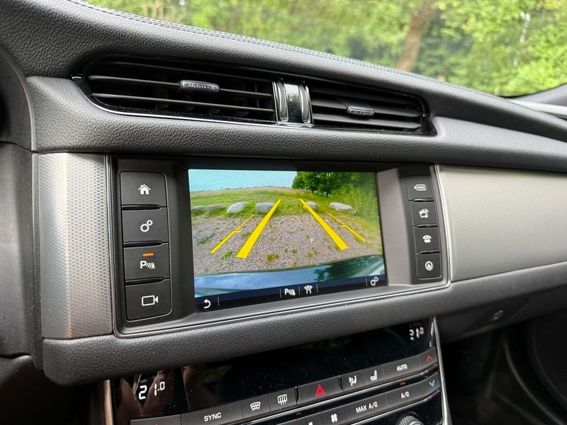 Jaguar XF bild 9
