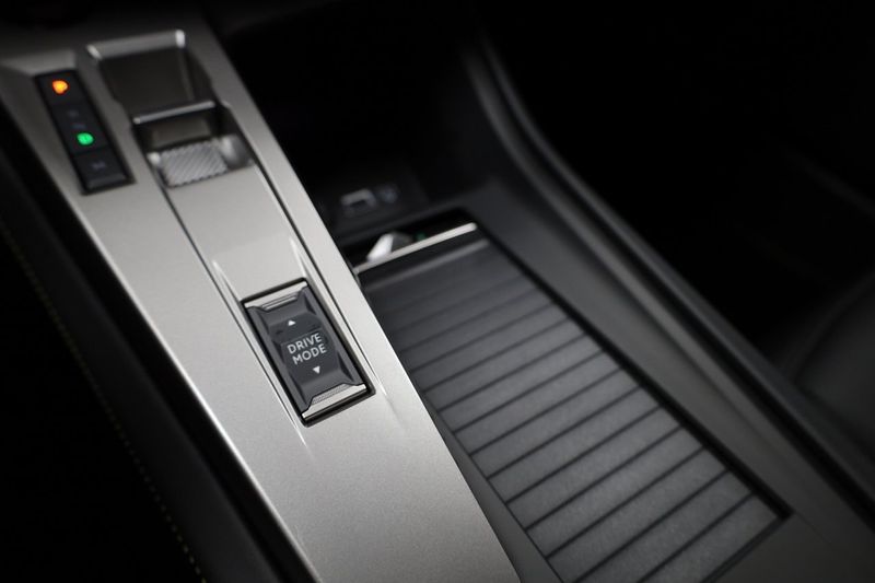 Peugeot 408 bild 28