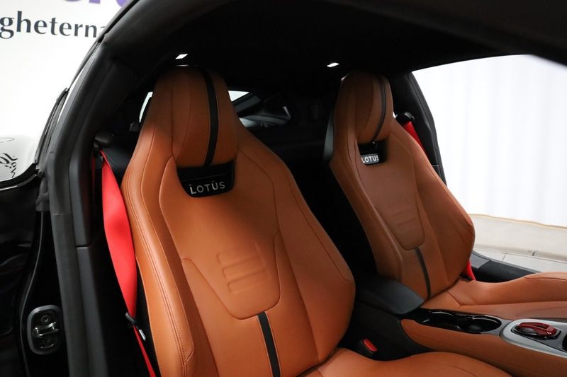 Lotus Emira bild 18
