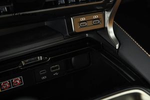 Lexus RX bild 15