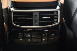 Lexus RX bild 10