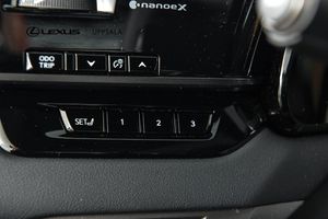 Lexus RX bild 13
