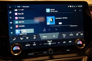 Lexus RX bild 17