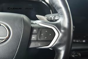 Lexus NX bild 16