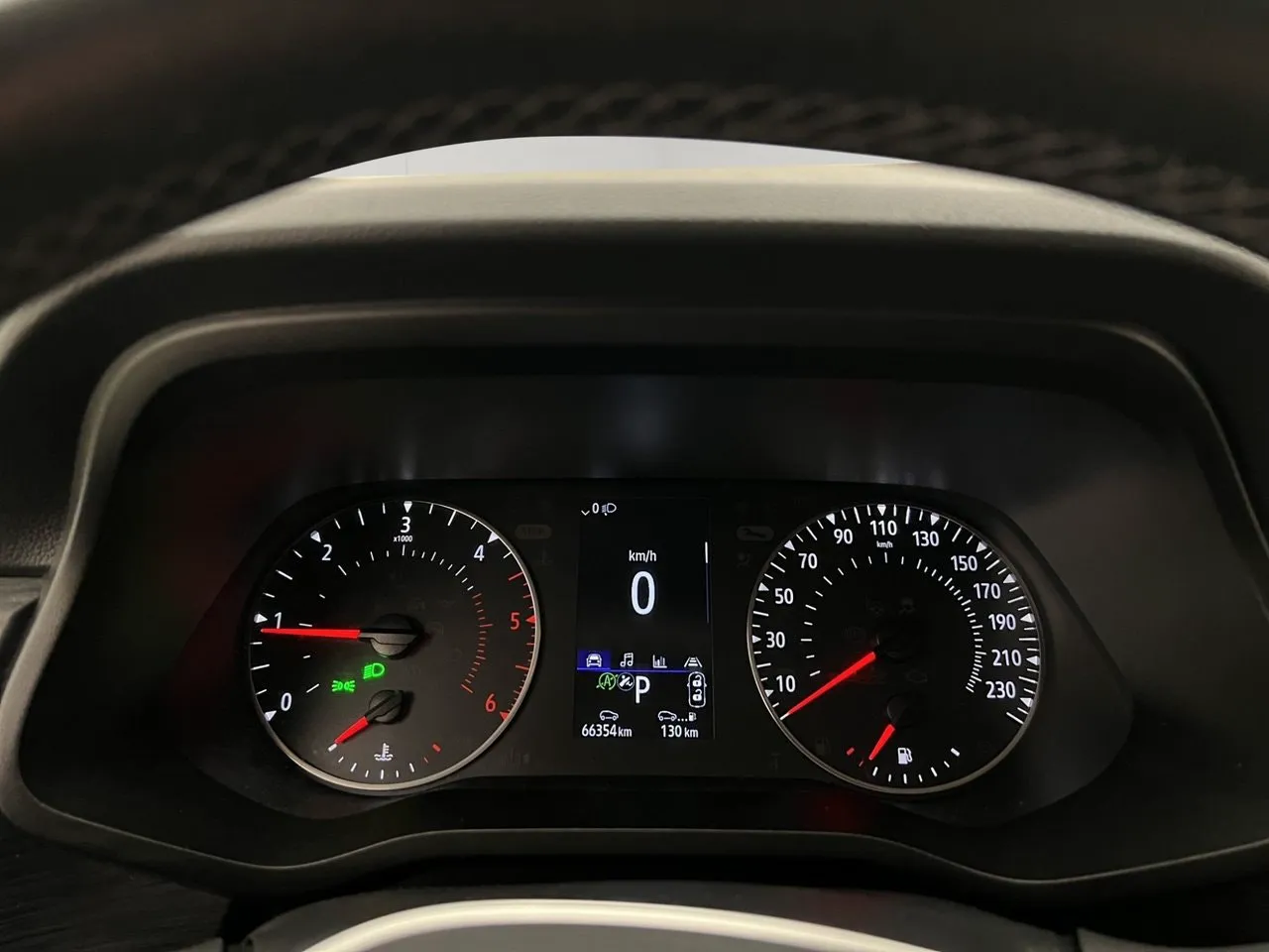 Vehicle image 18