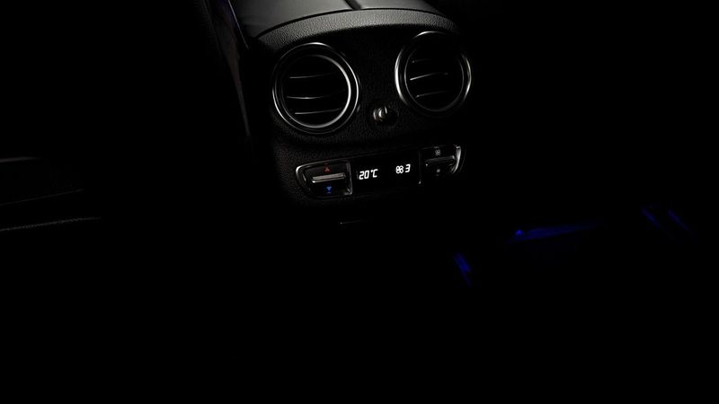 Mercedes E63 AMG bild 26