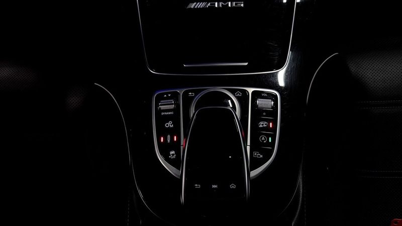 Mercedes E63 AMG bild 23