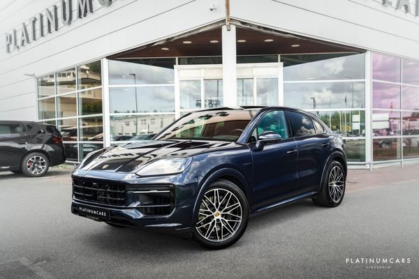 Porsche Cayenne E-Hybrid Coupé 470hk / Sv.Såld / SportDesign / SE SPEC! - 2024