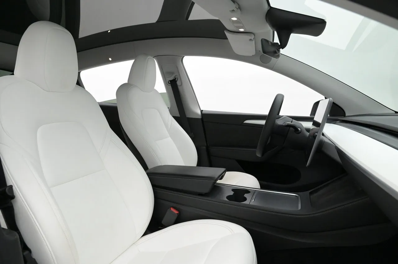 Tesla Model Y bild 12