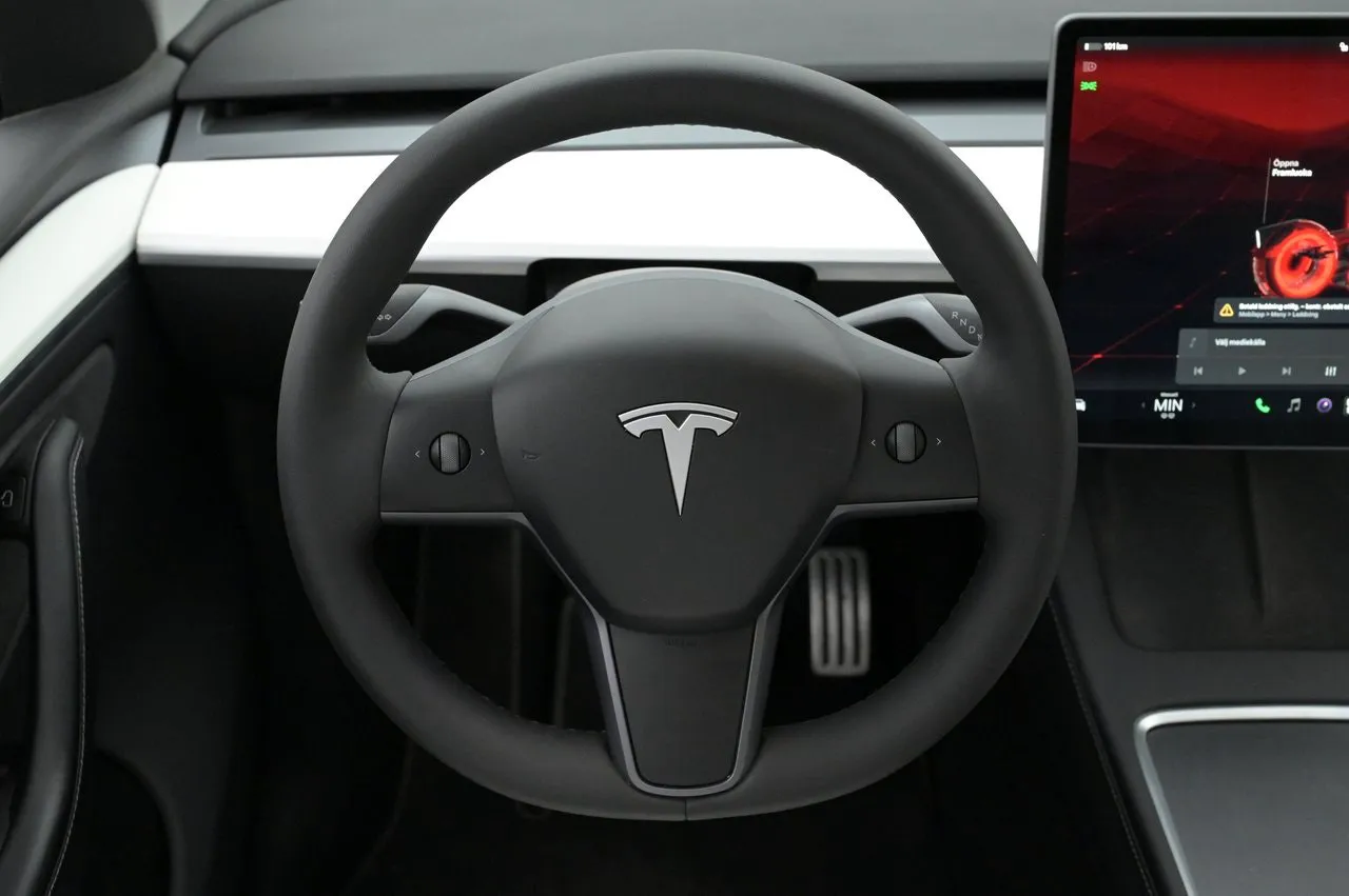Tesla Model Y bild 7