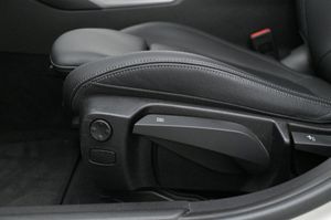 BMW 330 bild 13