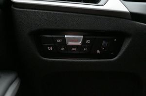 BMW 330 bild 19