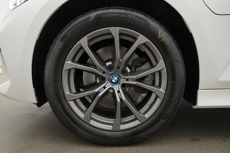 BMW 330 bild 27