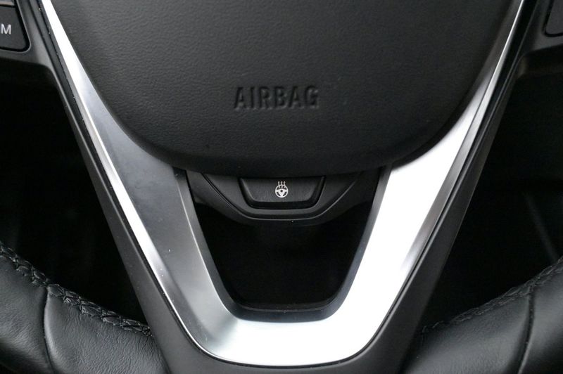 BMW 330 bild 8