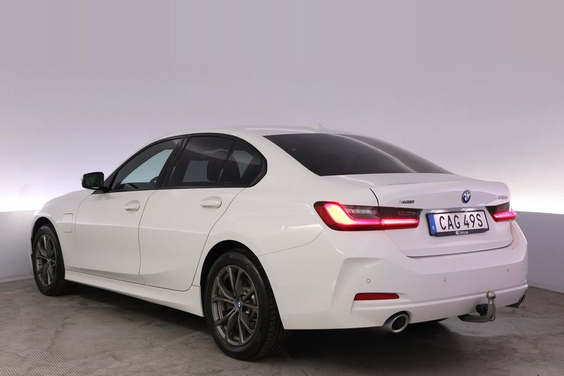 BMW 330 bild 4