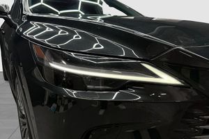 Lexus RX bild 2
