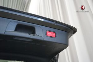 Mercedes GLC300 bild 24