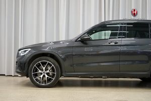 Mercedes GLC300 bild 7