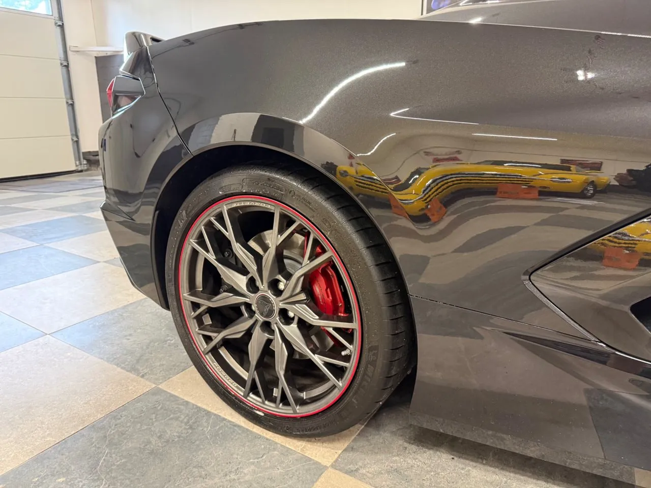 Vehicle image 13
