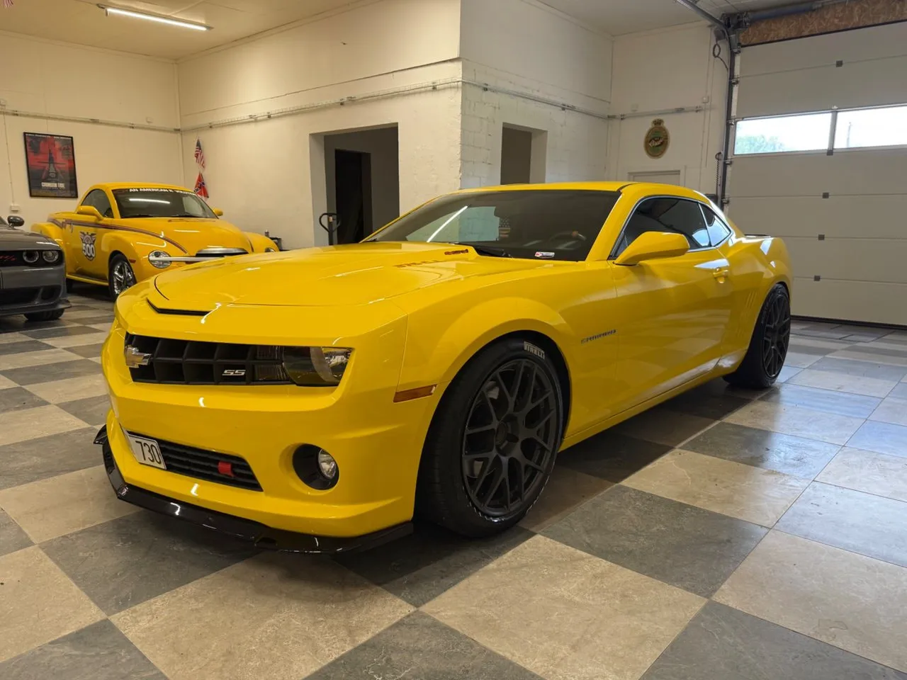 Vehicle image 5