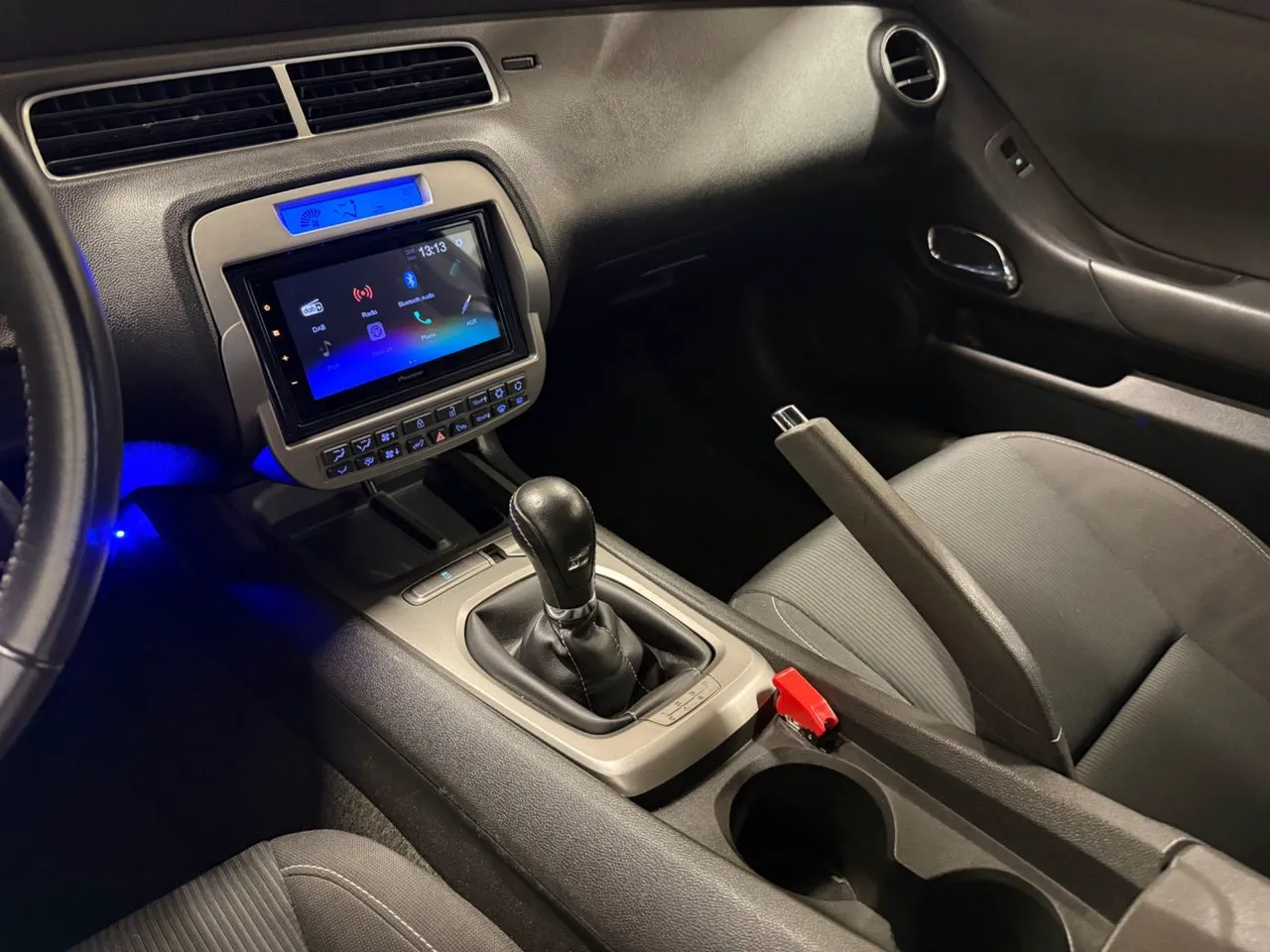Vehicle image 30