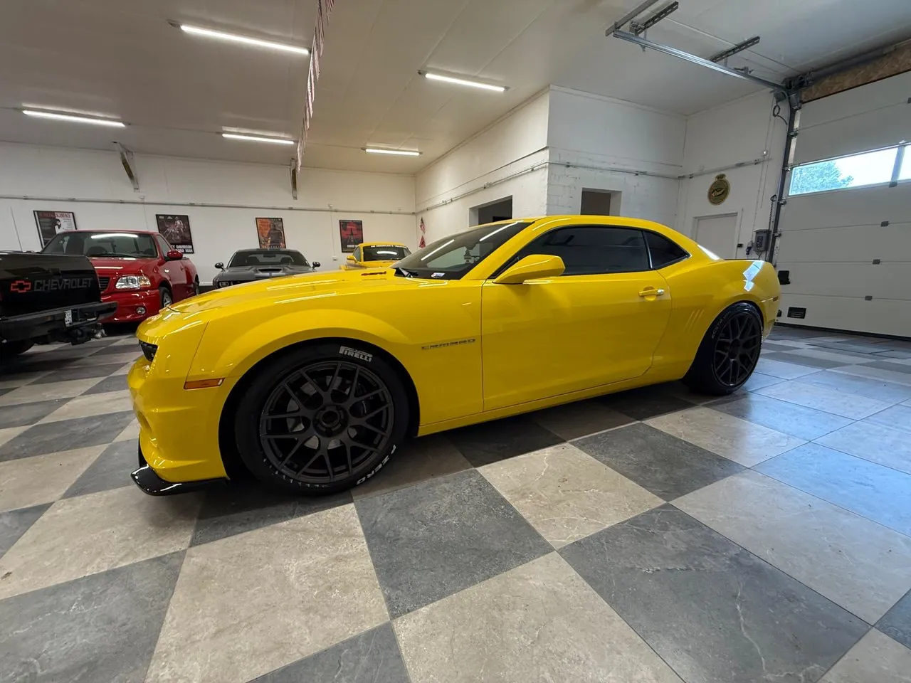 Vehicle image 6