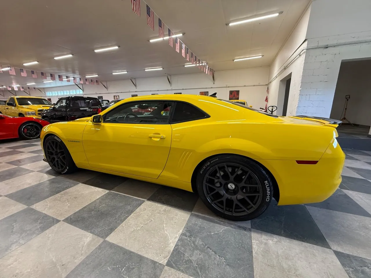 Vehicle image 7
