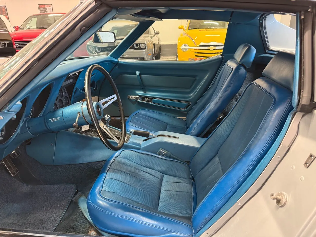 Vehicle image 19