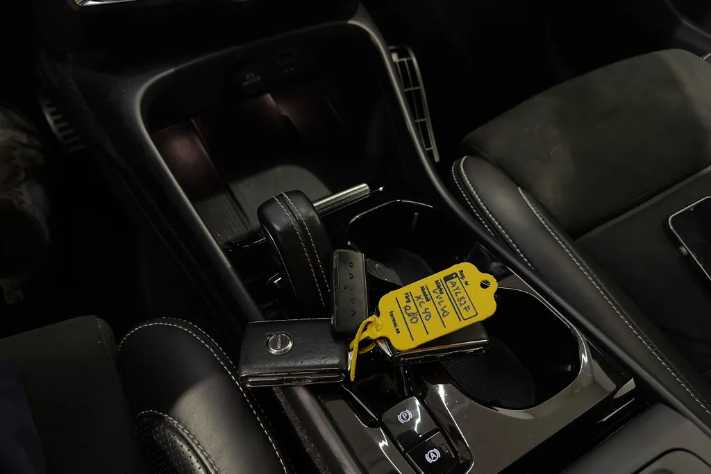 Vehicle image 22