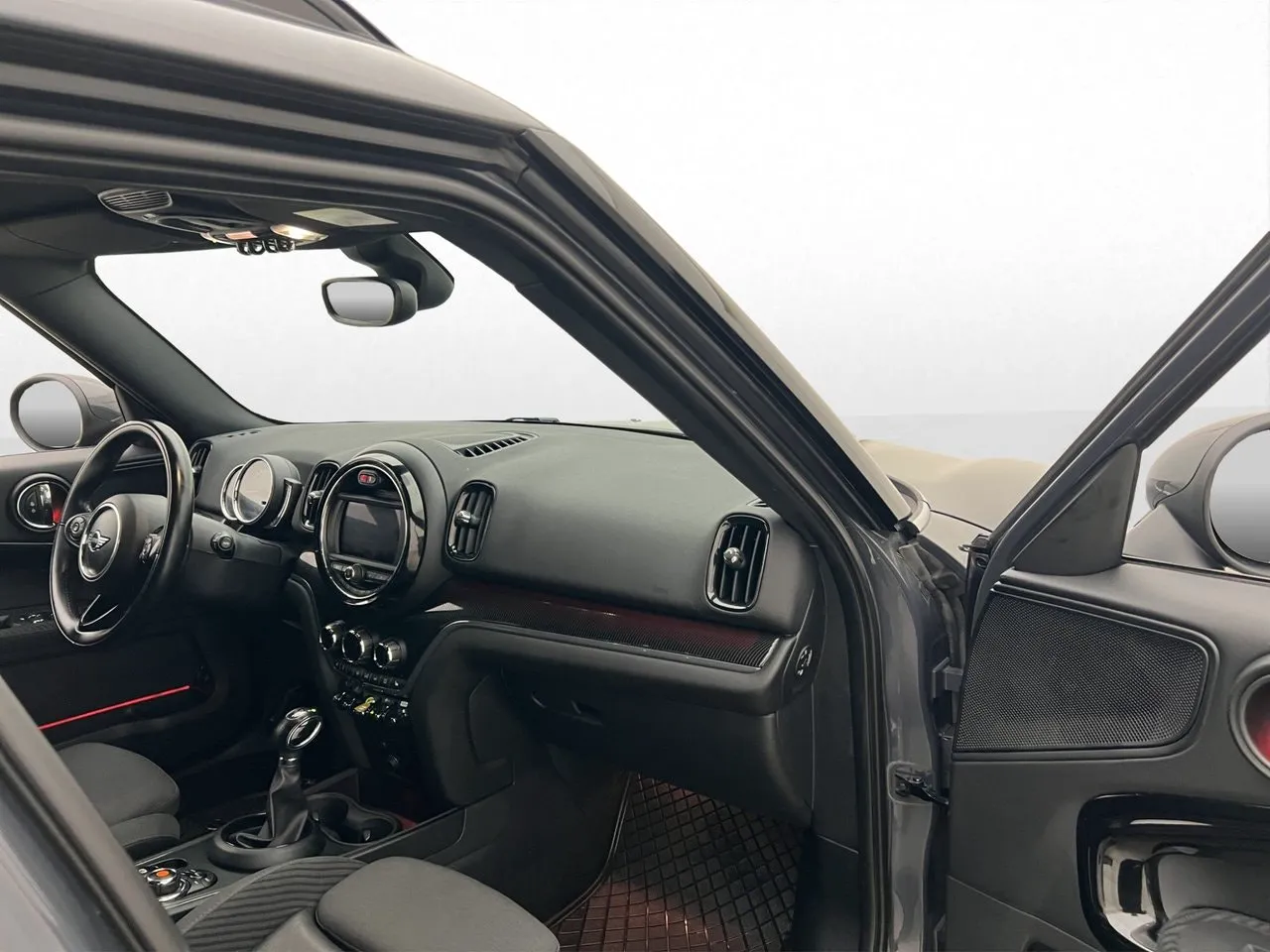 Vehicle image 22