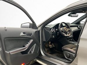Mercedes GLA200 bild 9