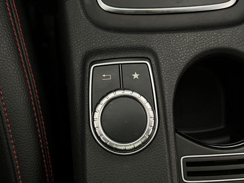 Mercedes GLA200 bild 24