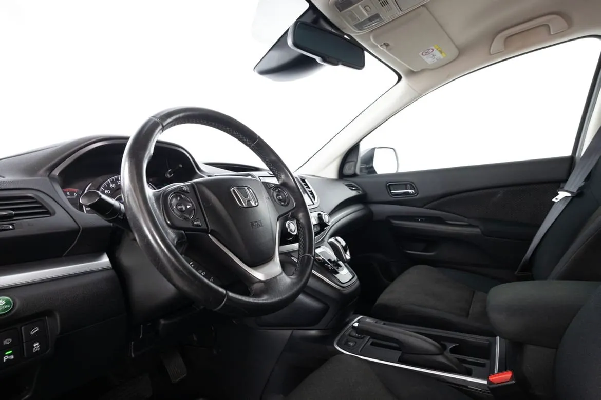 Vehicle image 16