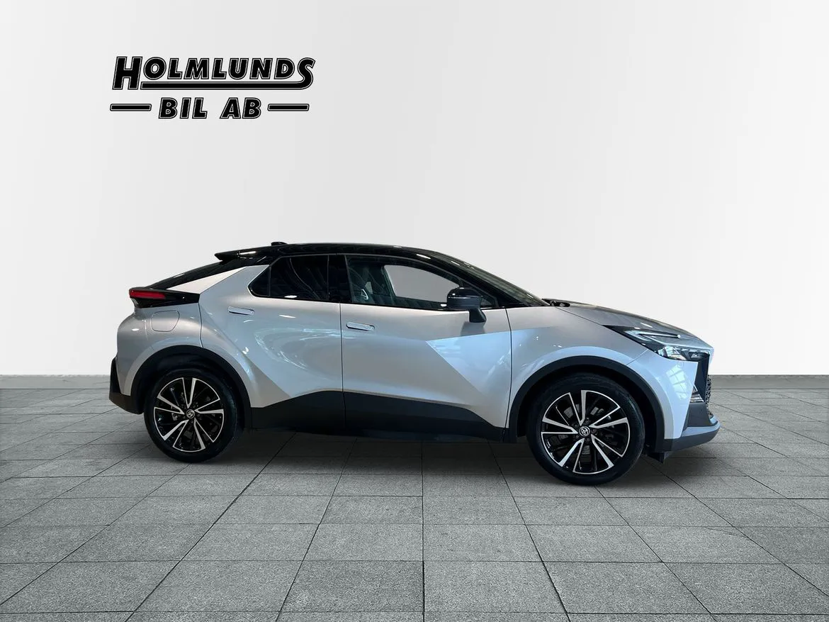 Vehicle image 16