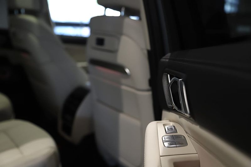 BMW X7 bild 8