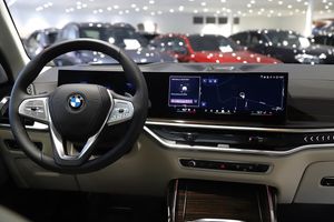 BMW X7 bild 7