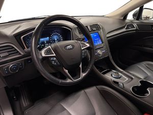 Ford Mondeo bild 8
