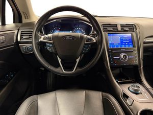 Ford Mondeo bild 10