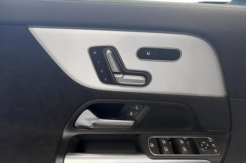 Mercedes GLA250 bild 18