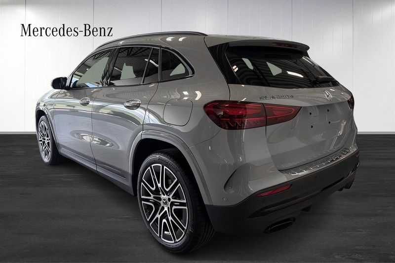 Mercedes GLA250 bild 3