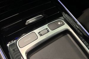 Mercedes GLA250 bild 17