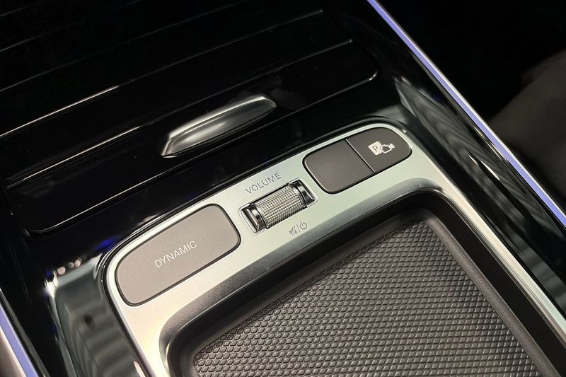 Mercedes GLA250 bild 17