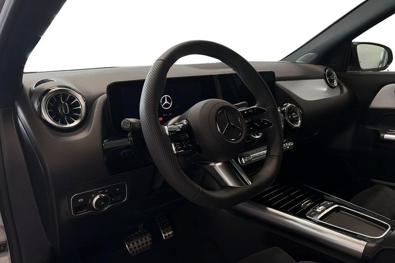 Mercedes GLA250 bild 6