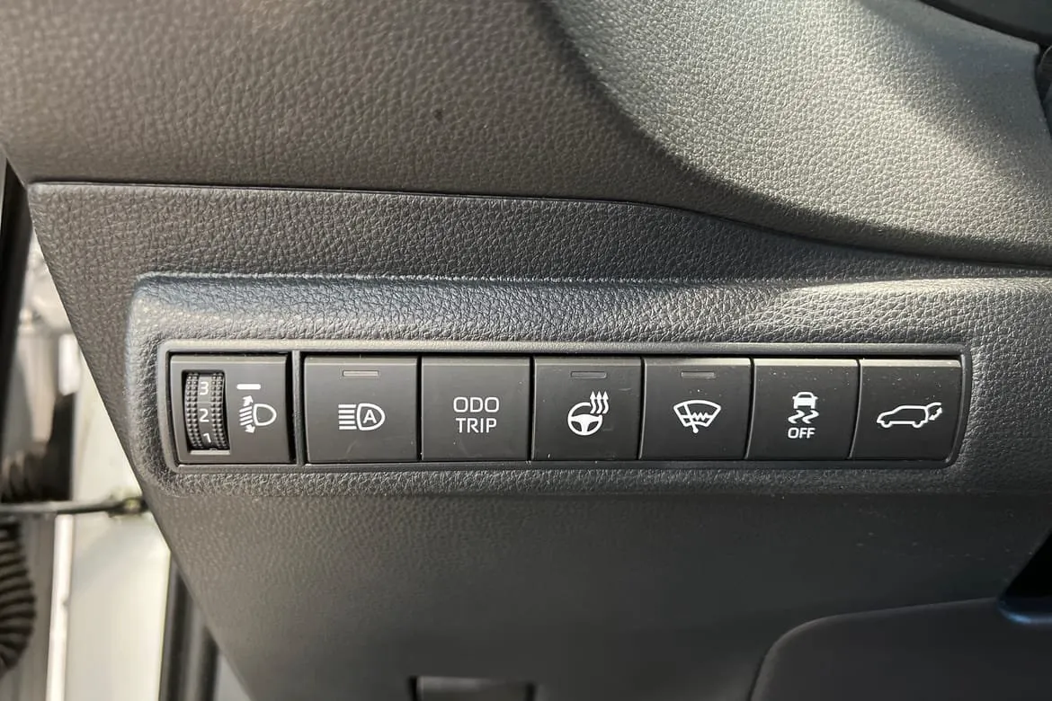 Vehicle image 23