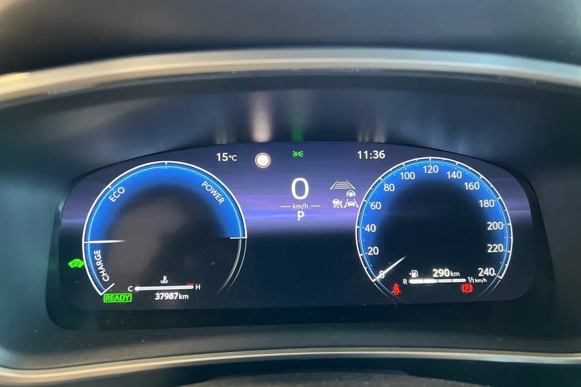 Vehicle image 15