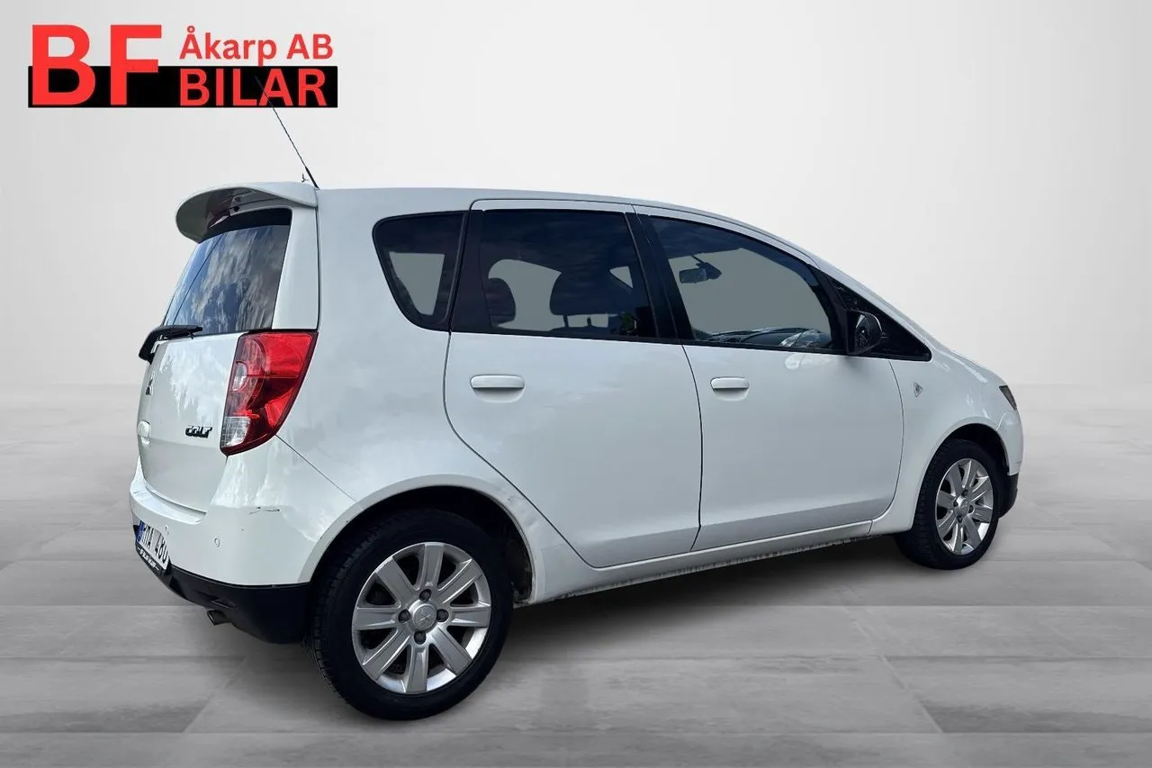 Vehicle image 5