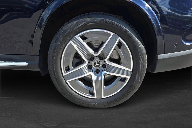 Mercedes GLC300 bild 7