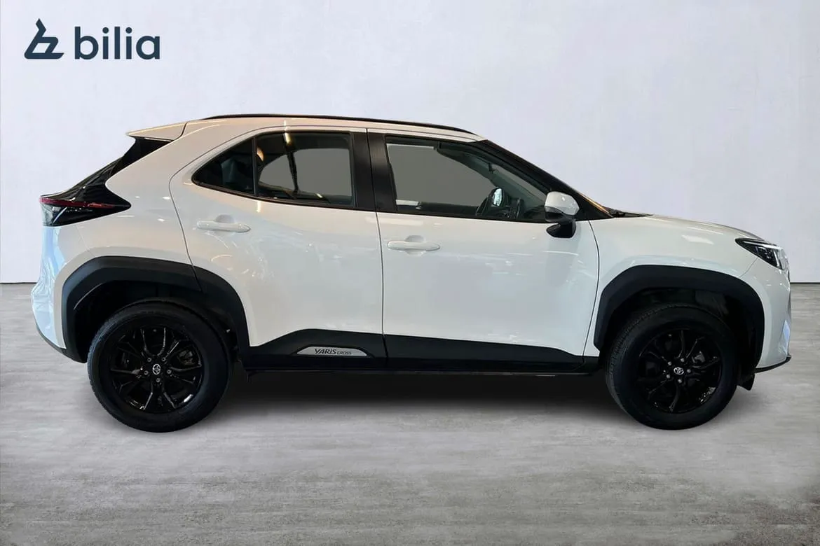 Vehicle image 18