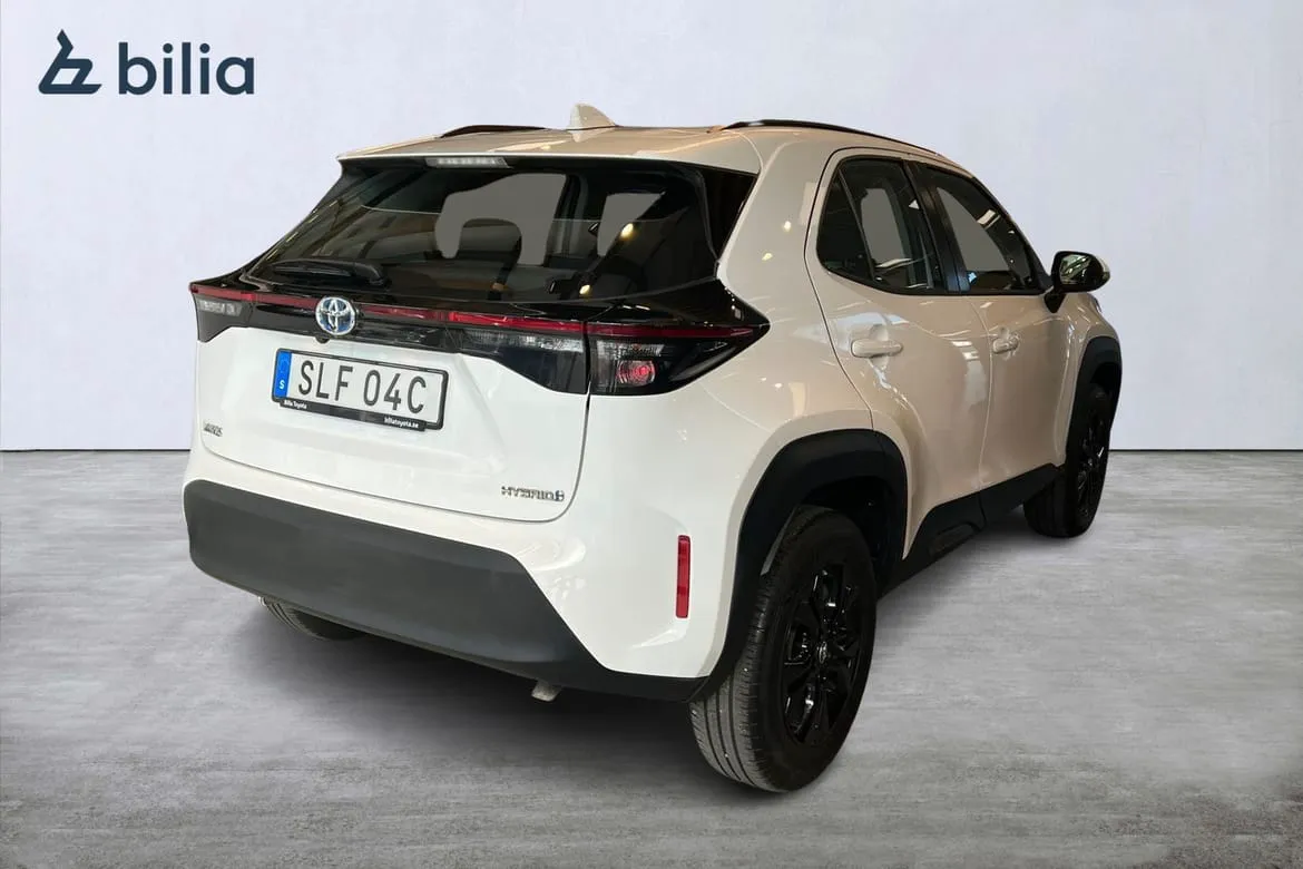 Vehicle image 19